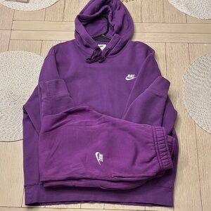 Nike Men's Purple hoodie and sweatpants set